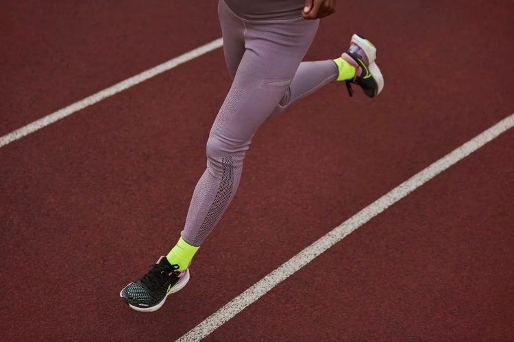 Жіночі кросівки Nike для бігу та прогулянок: вибираємо пару для різних видів активності
